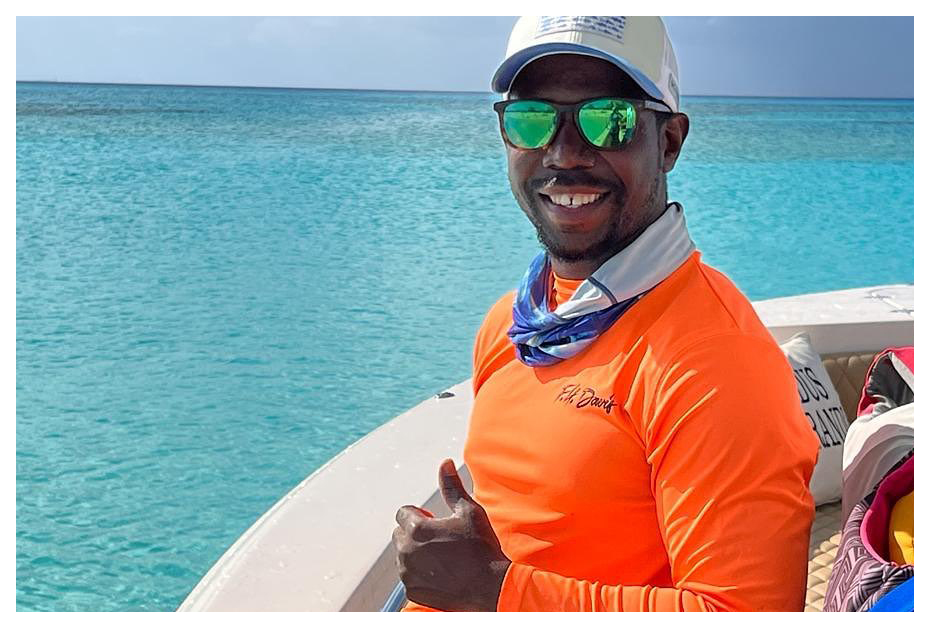 Captain Leo of Seaside Tours